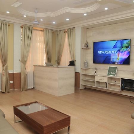 Macoba Luxury Apartments คูมาซี ภายนอก รูปภาพ