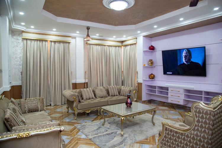 Macoba Luxury Apartments คูมาซี ภายนอก รูปภาพ