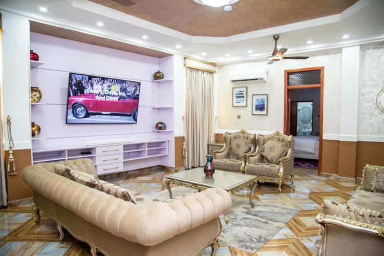 Macoba Luxury Apartments คูมาซี ภายนอก รูปภาพ