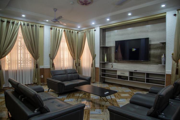 Macoba Luxury Apartments คูมาซี ภายนอก รูปภาพ